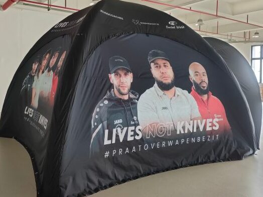 foto van de tent voor de rodashow live not knives