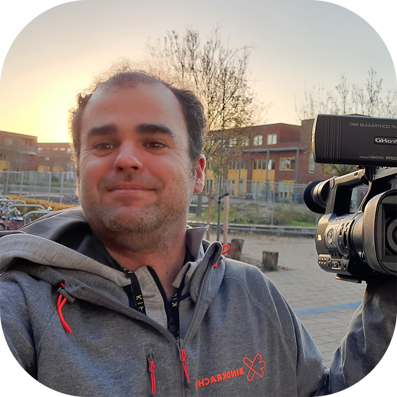 Foto van kinderwerker Menno